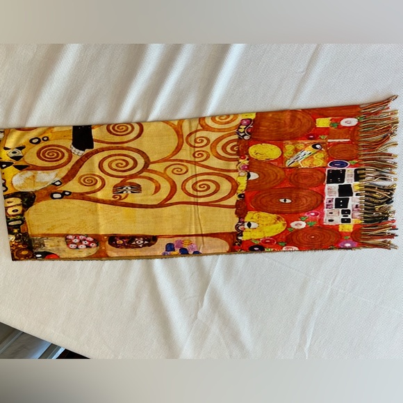 NIB Cashmere-feel Large Fringed Scarf (26 x 76) Gustav Klimt Tree of Life Print - Picture 3 of 10